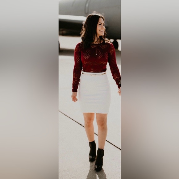 one clothing Tops - One Clothing Maroon Long Sleeve Blouse Size M